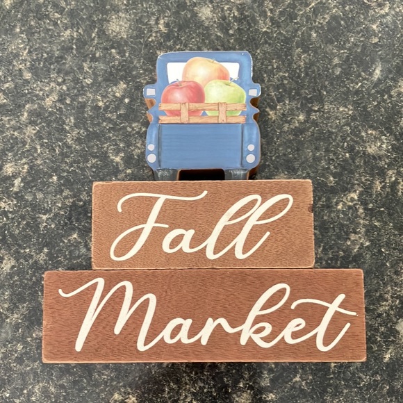 ⭐️SOLD⭐️ Fall decor 🍁 - Picture 4 of 5